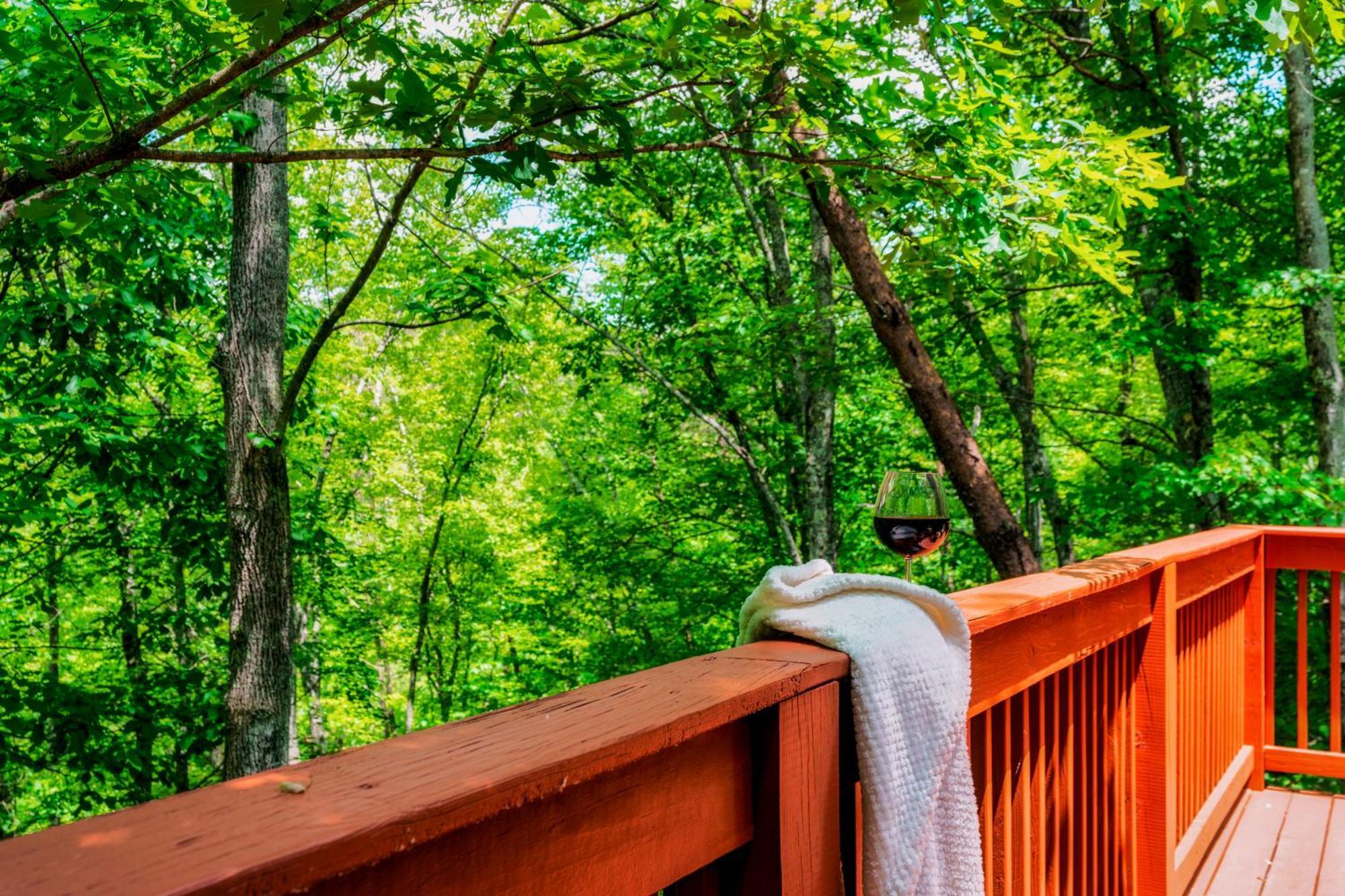 Cabin In A Gated Resort With Seasonal Resort Pool Pigeon Forge Eksteriør bilde